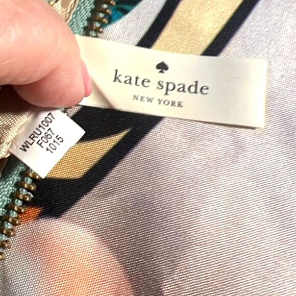 Kate Spade Wristlet - Light Aqua Color - See pictures for issues - Picture 7 of 8